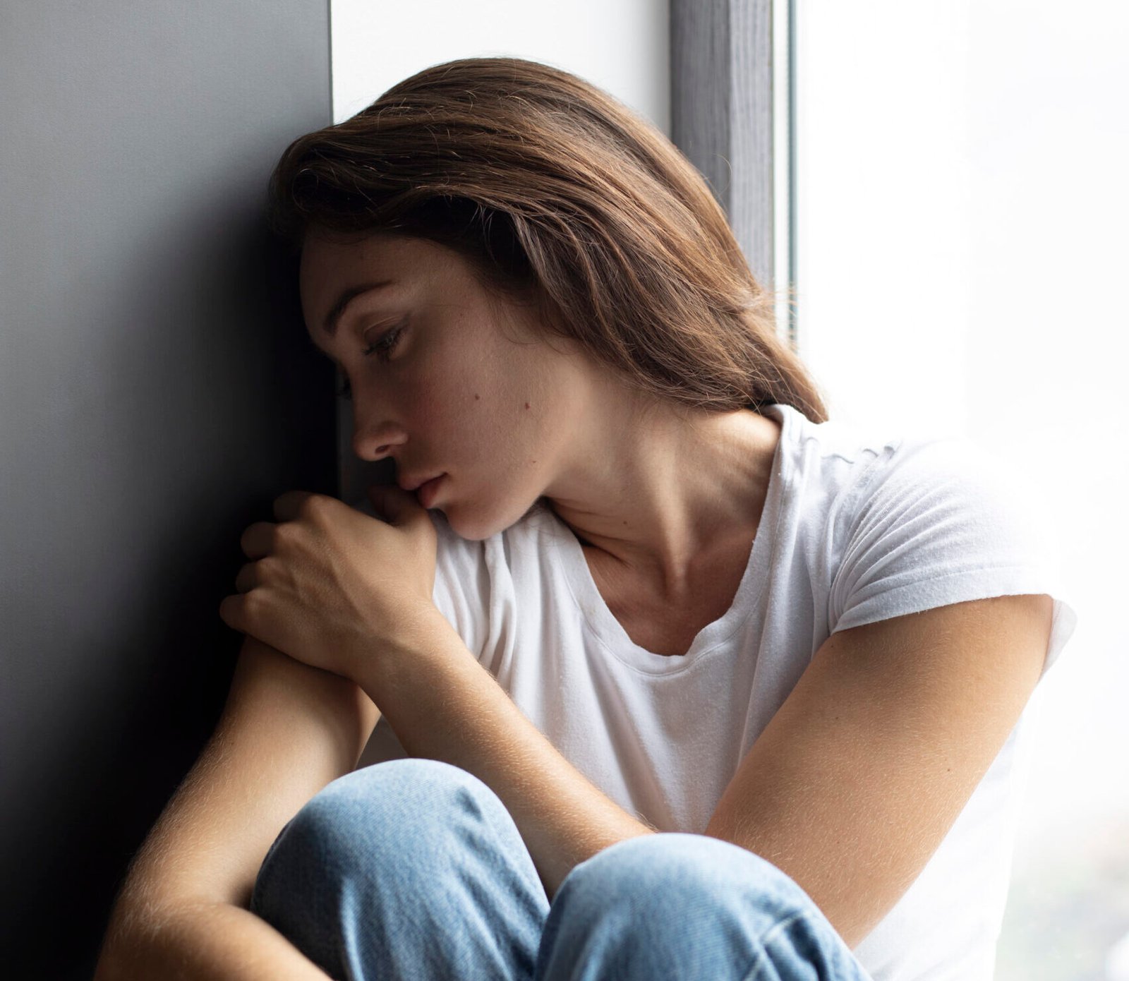 Desafios da Mulher Moderna: Uso da Neuromodulação para Alívio do Estresse Crônico e Promoção do Bem-Estar